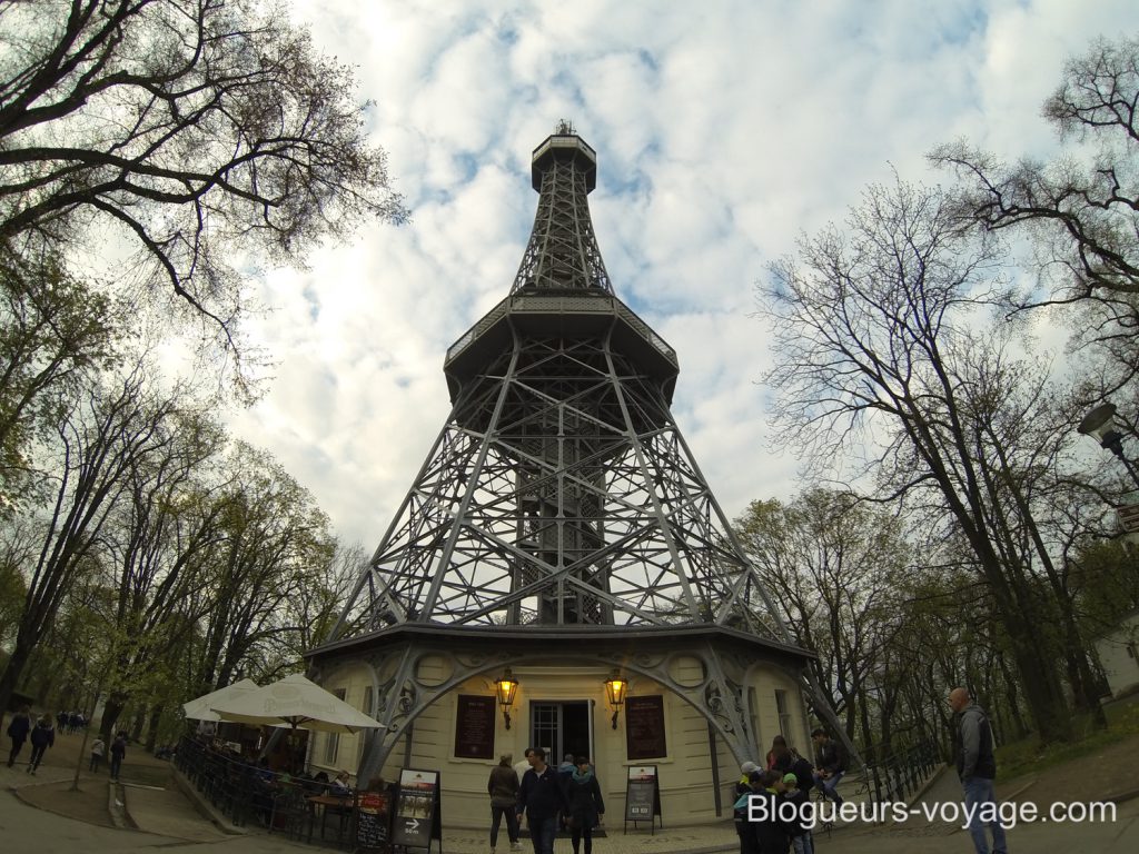 Tour de Petřín à Prague