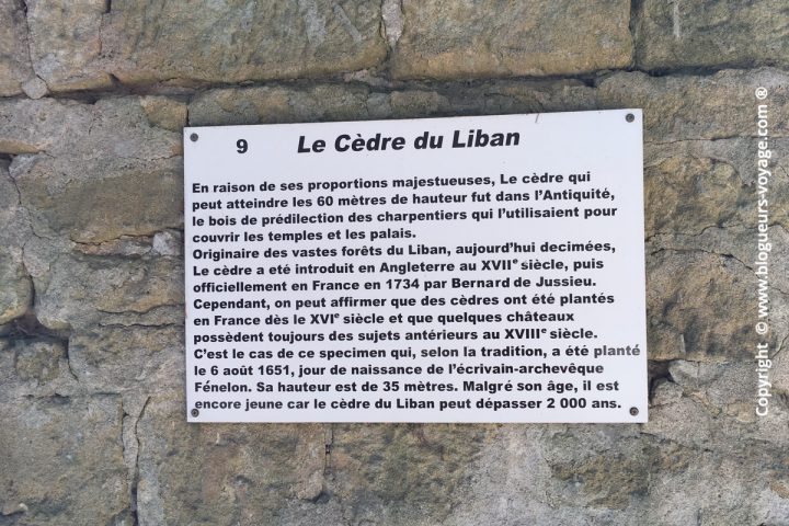 Château de Fenelon dans le Périgord en Dordogne